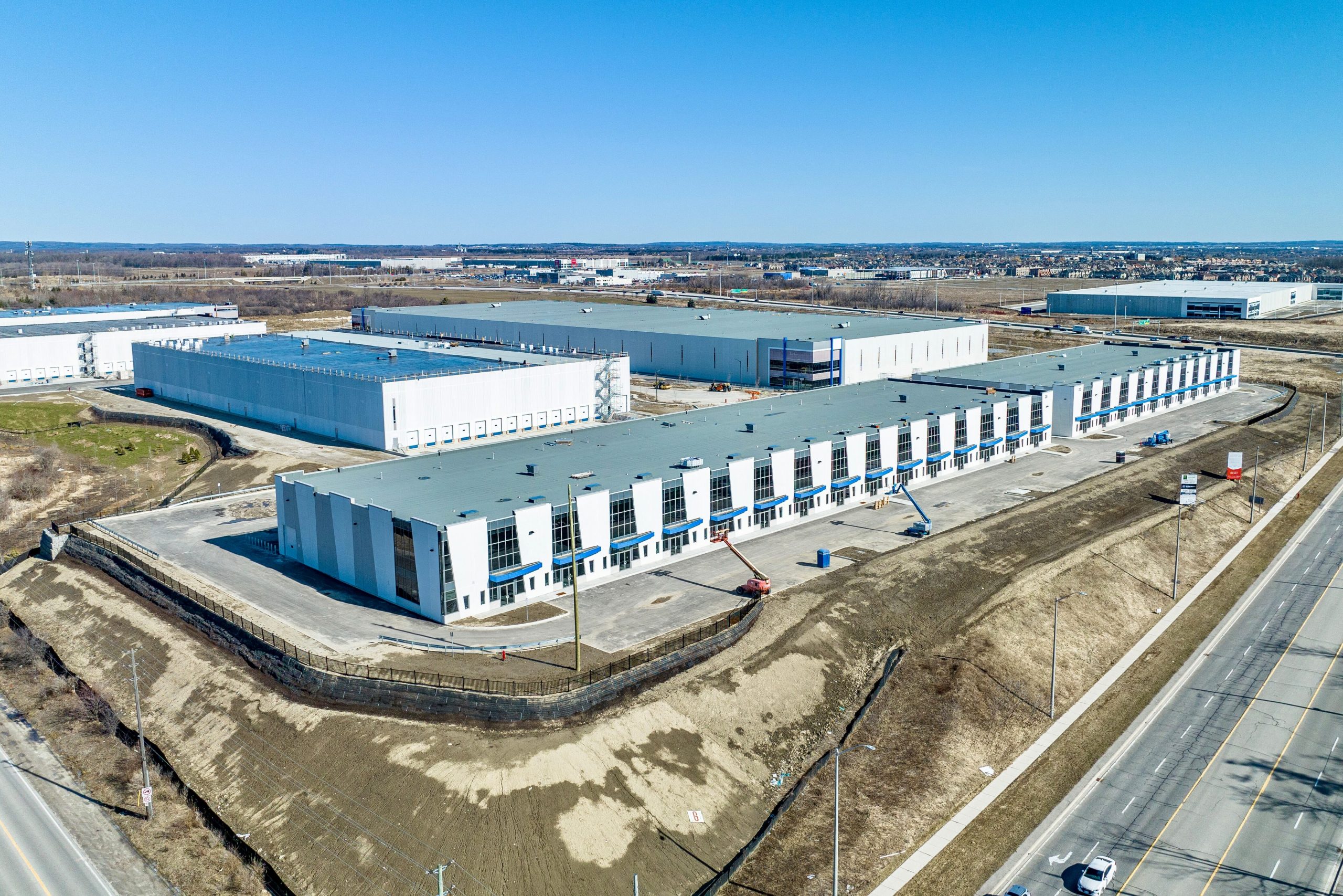 Fiera Immobilier célèbre le prestigieux Prix REX remporté par Heart Lake Business Park Fiera Immobilier célèbre le prestigieux Prix REX remporté par Heart Lake Business Park